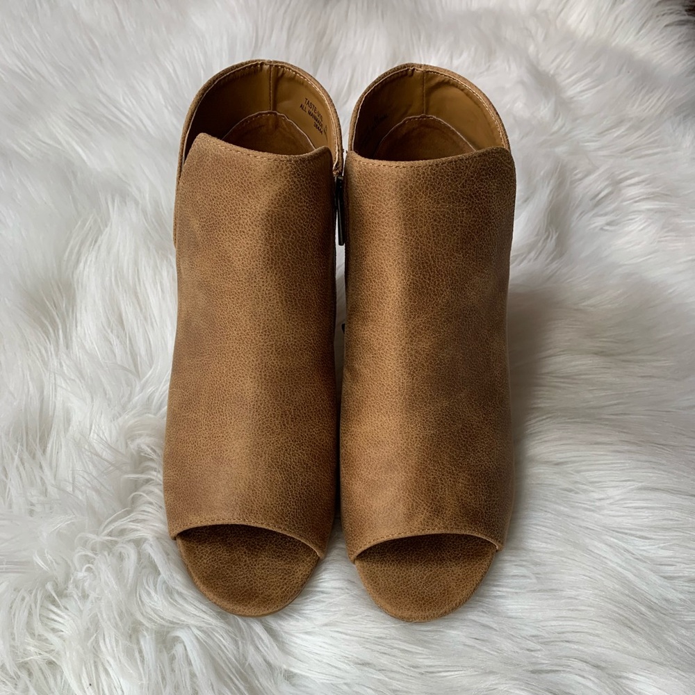 SALE LAST 🆕 Aubrey - Tan Ankle Booties - Picture 4 of 5